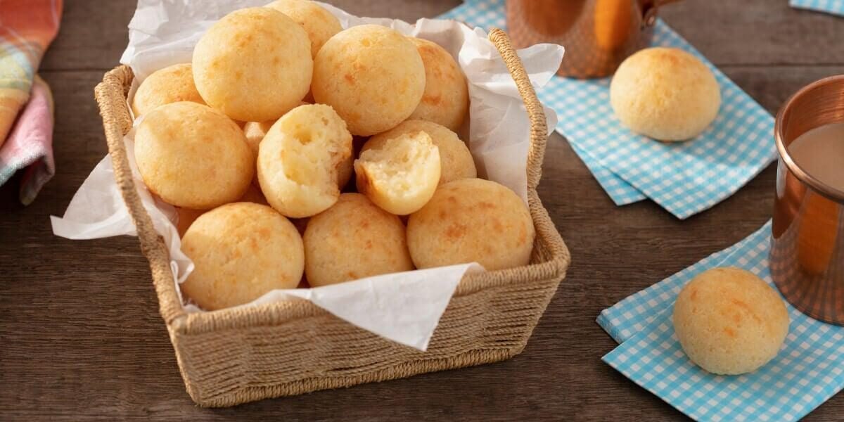 Pão de Queijo Fácil: Receita Caseira Mineira Crocante por Fora e Macia por Dentro